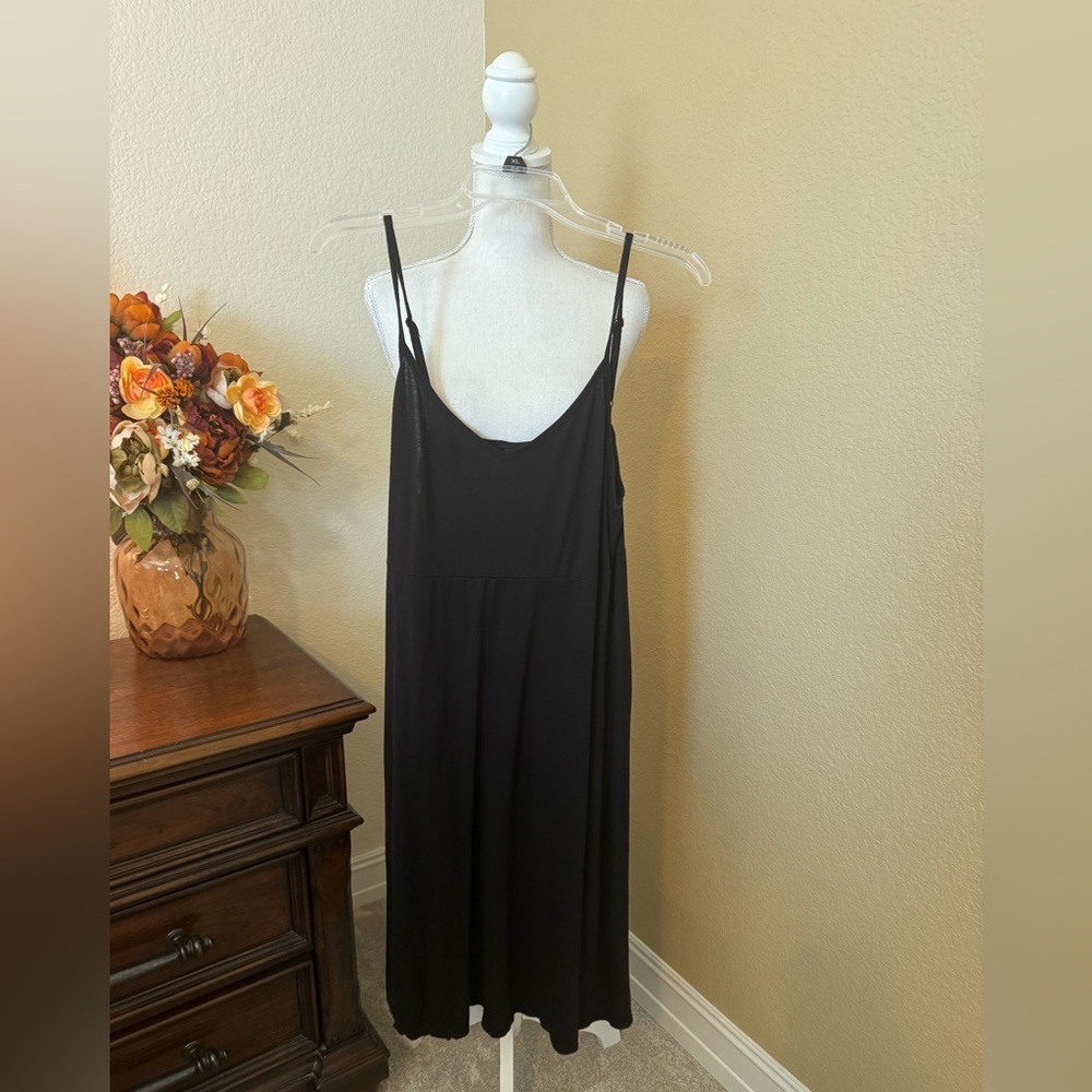 Torrid Light Weight Comfy Black Sleeveless Midi Dress 1X